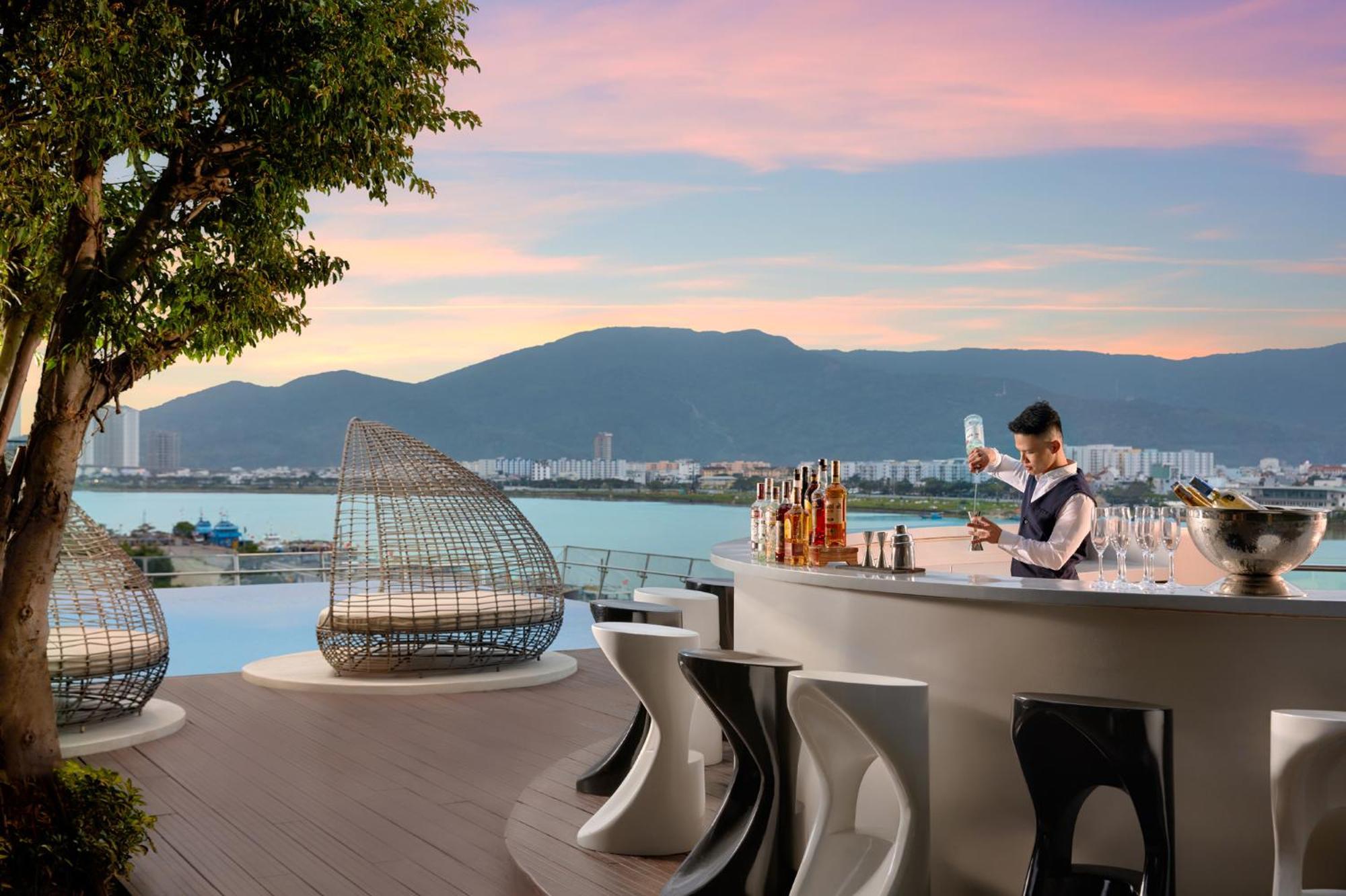 Novotel Danang Premier Han River Екстер'єр фото