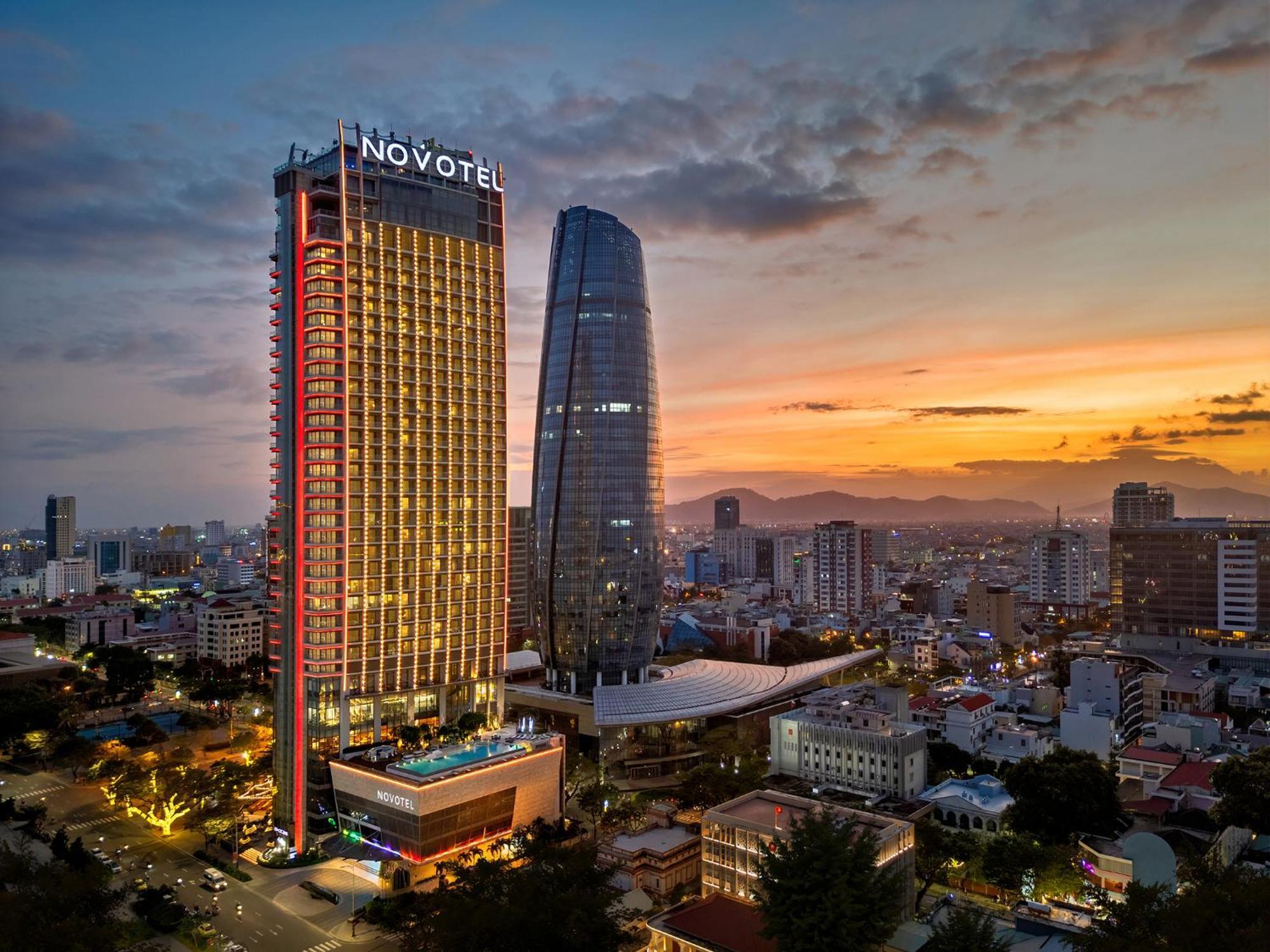 Novotel Danang Premier Han River Екстер'єр фото