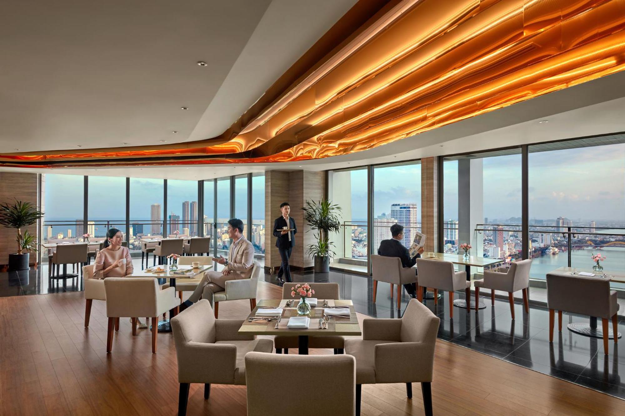 Novotel Danang Premier Han River Екстер'єр фото