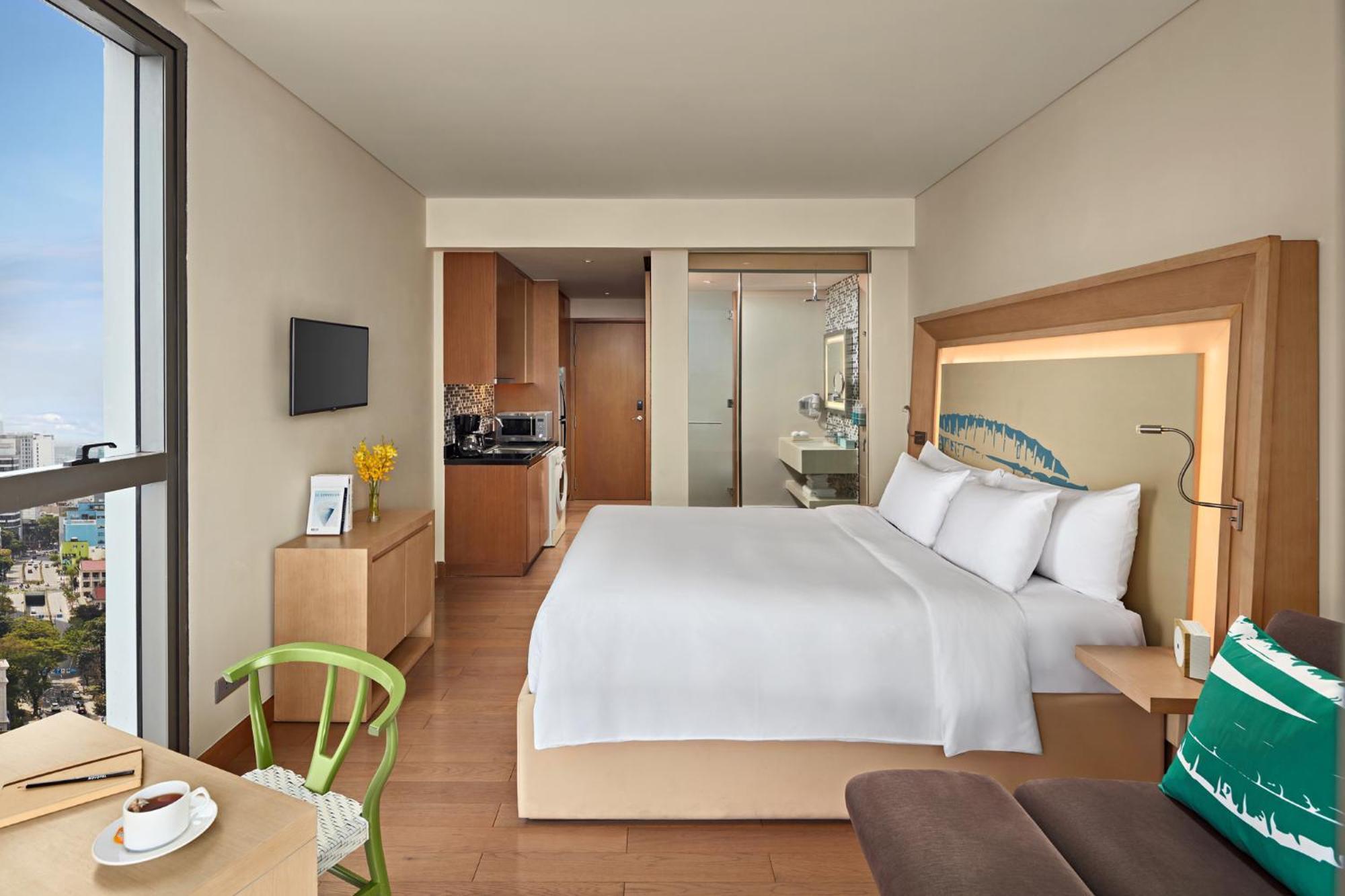 Novotel Danang Premier Han River Екстер'єр фото