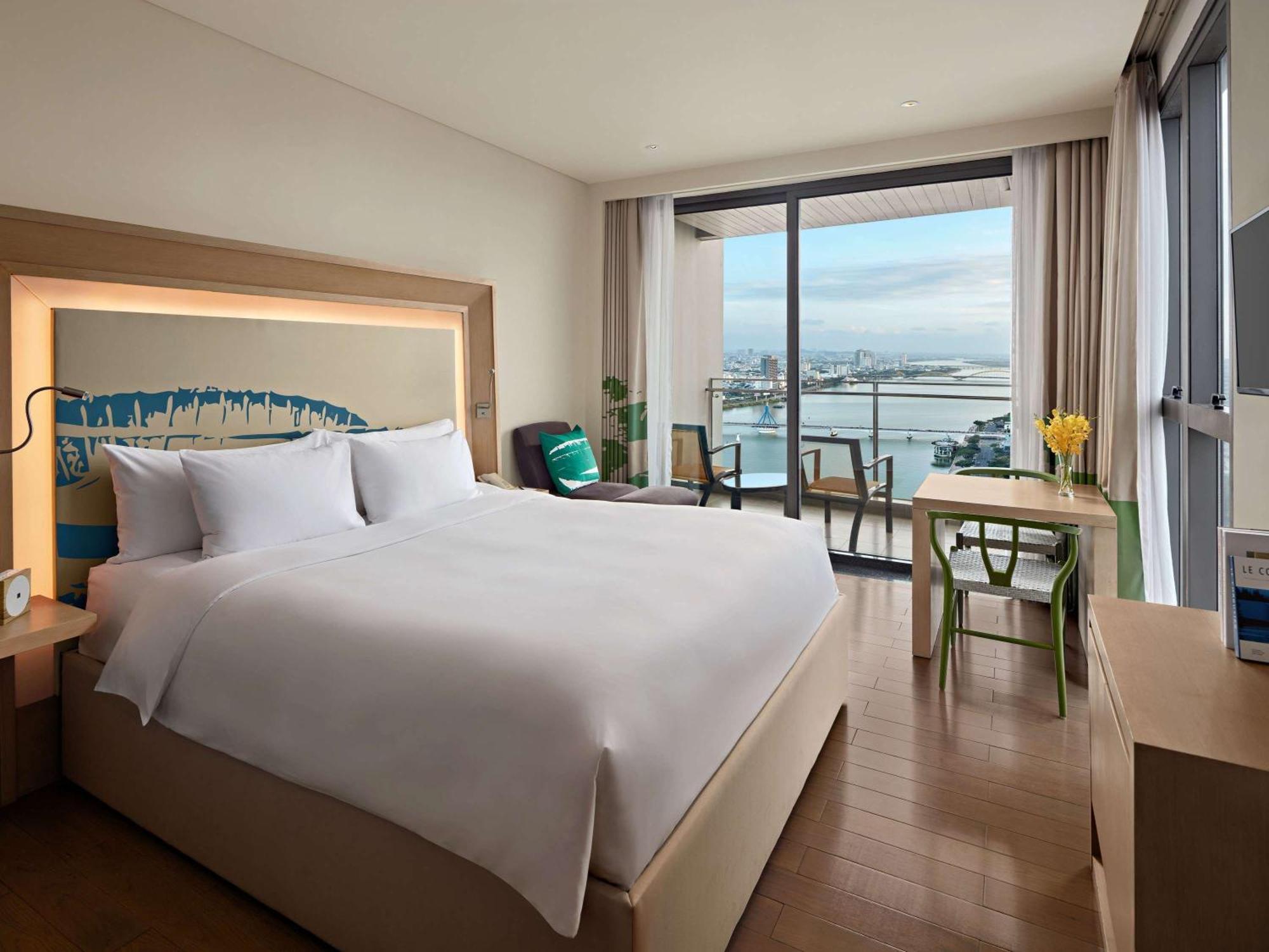 Novotel Danang Premier Han River Екстер'єр фото