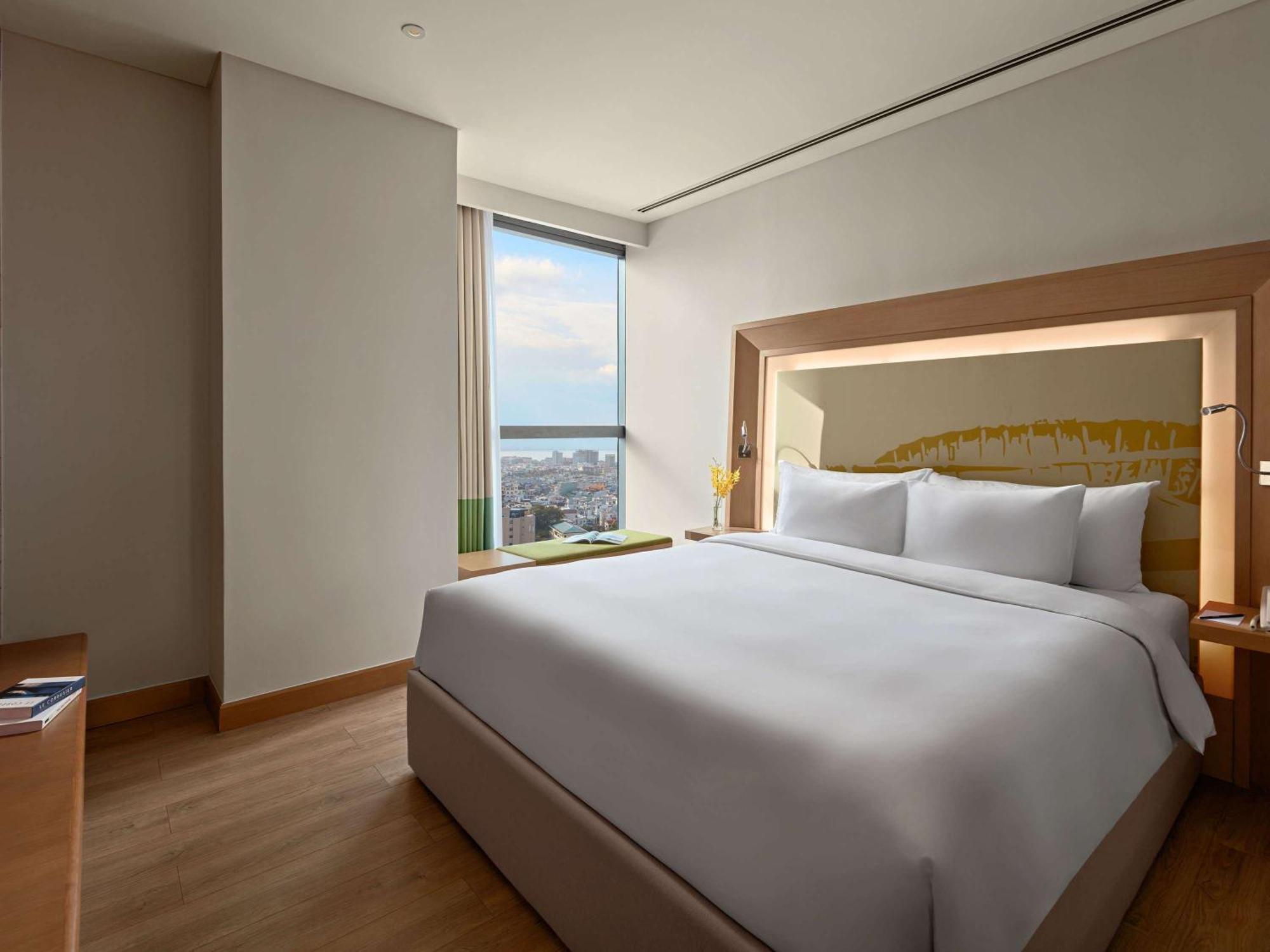 Novotel Danang Premier Han River Екстер'єр фото