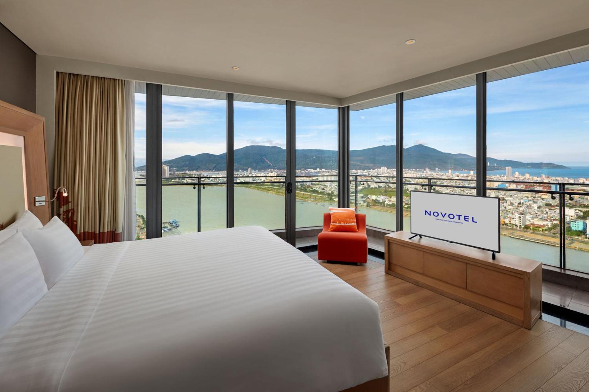 Novotel Danang Premier Han River Екстер'єр фото