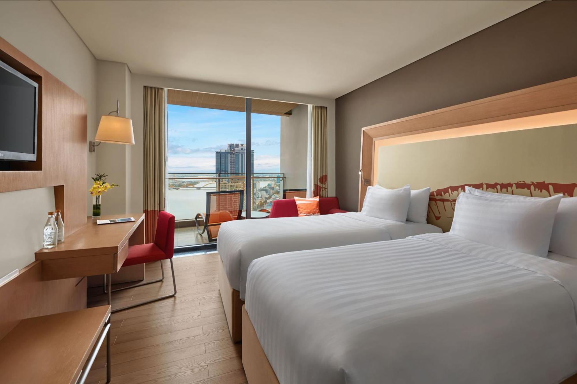 Novotel Danang Premier Han River Екстер'єр фото