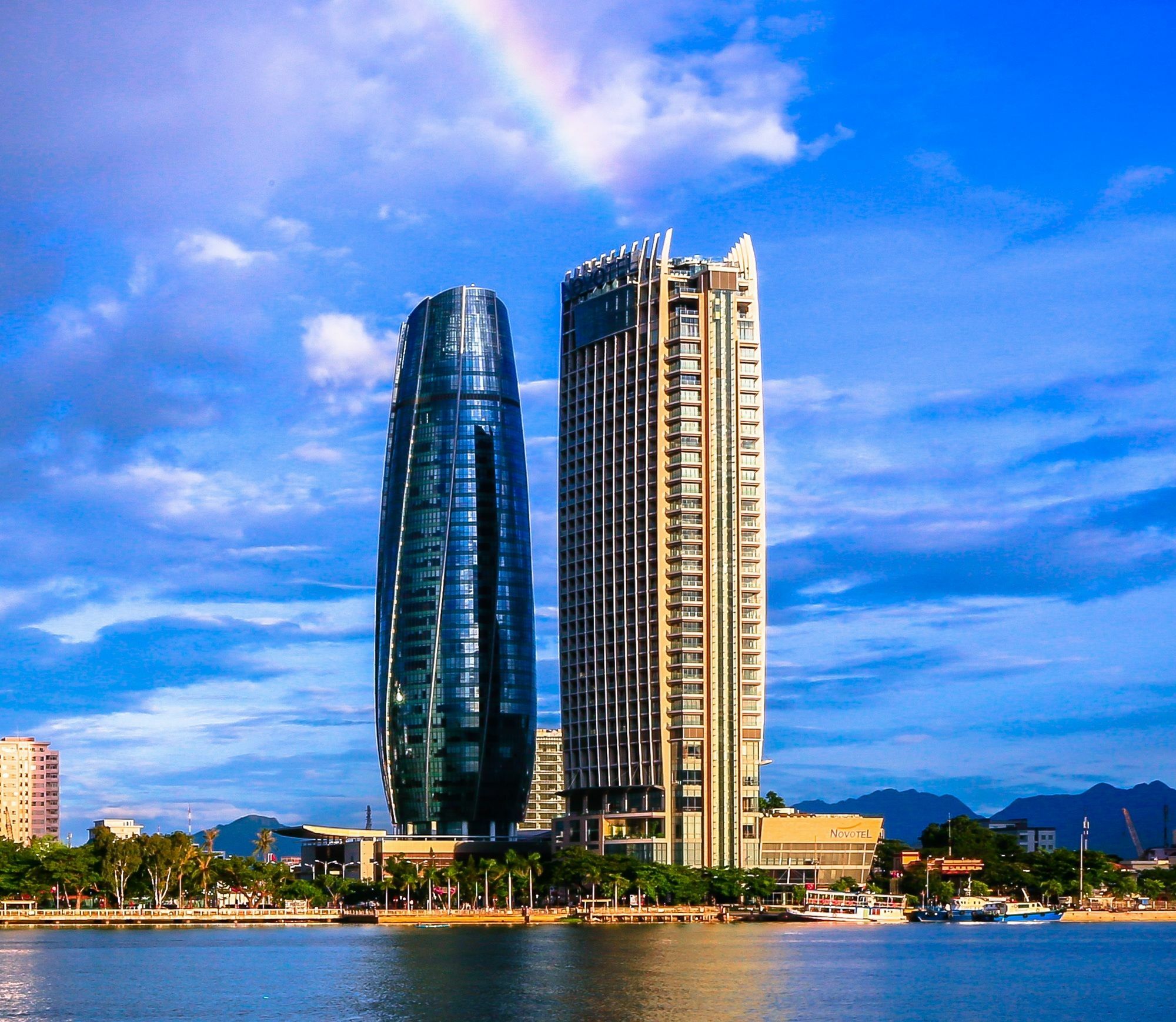 Novotel Danang Premier Han River Екстер'єр фото